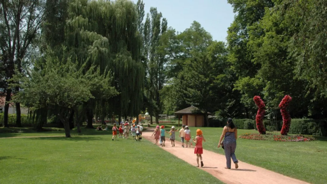 A Cébazat (63), le parc Pierre-Montgroux fermé en raison de mariages dangereux