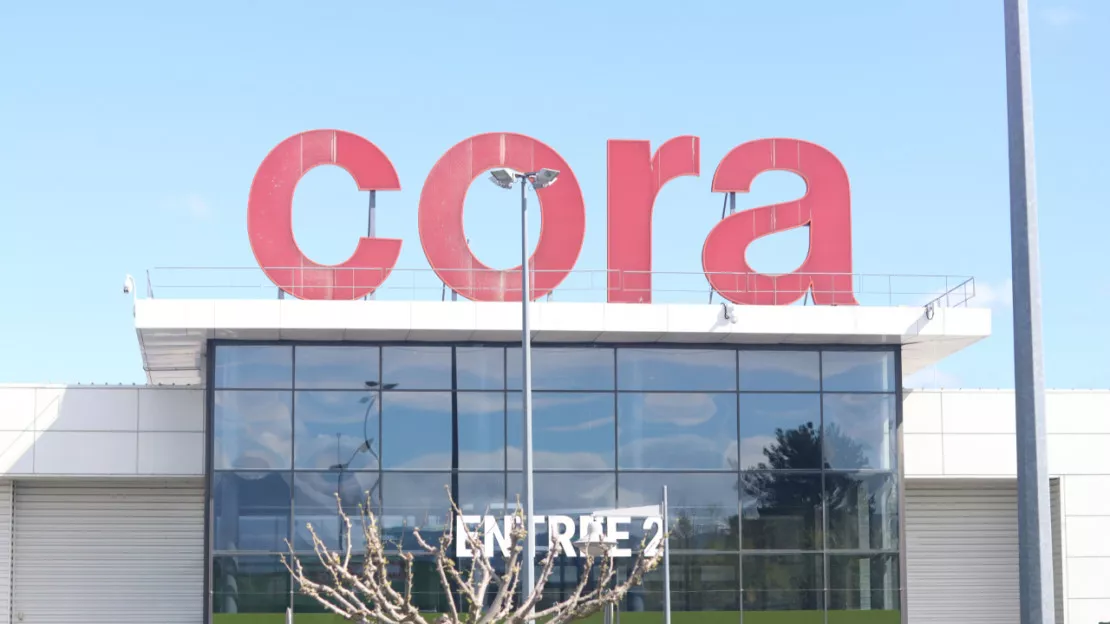 C'est officiel, Cora Lempdes se transforme en Carrefour ce vendredi