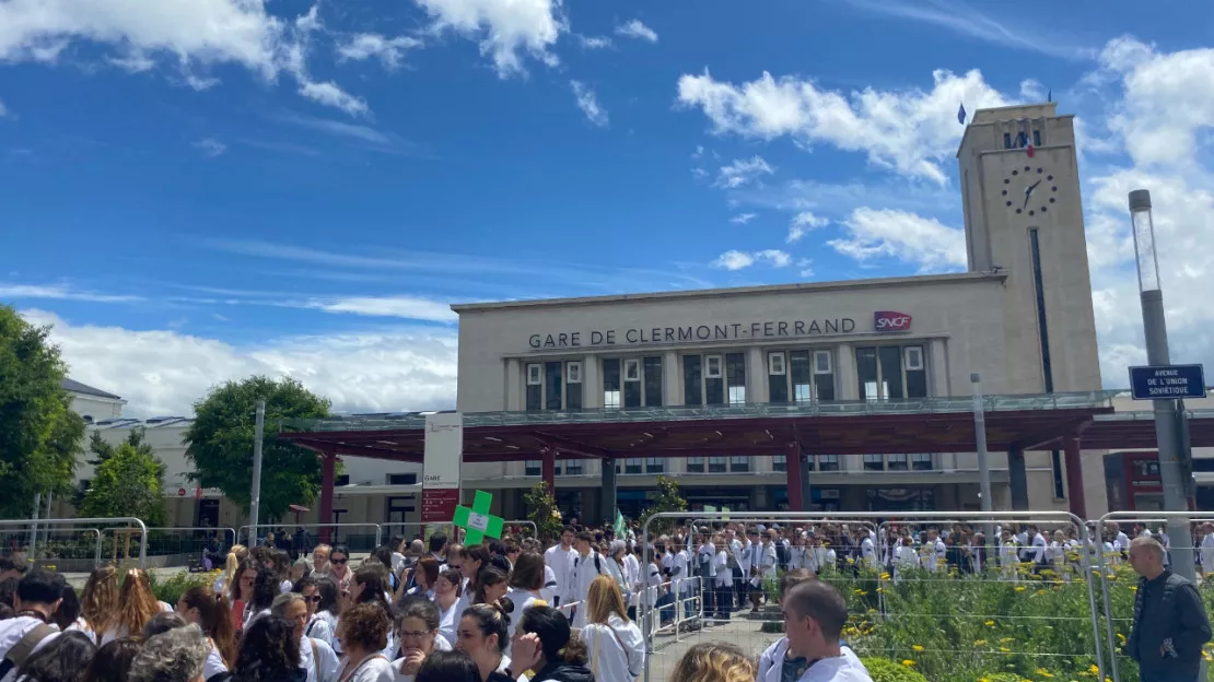 Grève des pharmaciens : grosse mobilisaton à Clermont-Ferrand contre les pénuries de médicaments