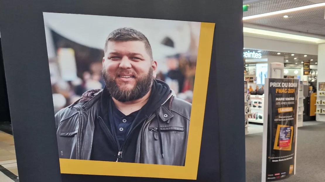 Le vidéaste Nota Bene en dédicace à Clermont-Ferrand pour son livre « Les Samouraïs »