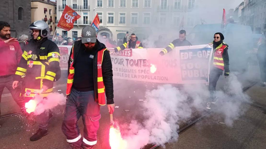 Réforme des retraites - "Macron est sourd, il n'entend pas le peuple !"