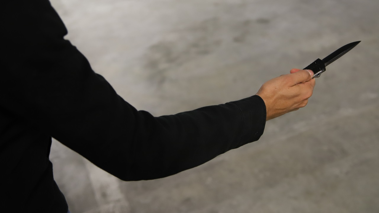 Moulins. Après une altercation un suspect arrêté avec de nombreux couteaux