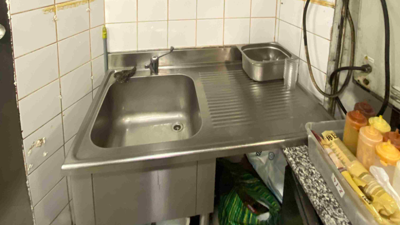 Clermont-Ferrand : le snack n'était pas au point sur les règles d'hygiène, la préfecture sévit Clermont-Ferrand : le snack n'était pas au point sur les règles d'hygiène, la préfecture sévit