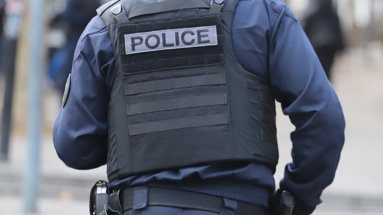 Clermont-Ferrand : un jeune homme de 18 ans interpellé avec plus de 700 euros en liquide sur un point de deal