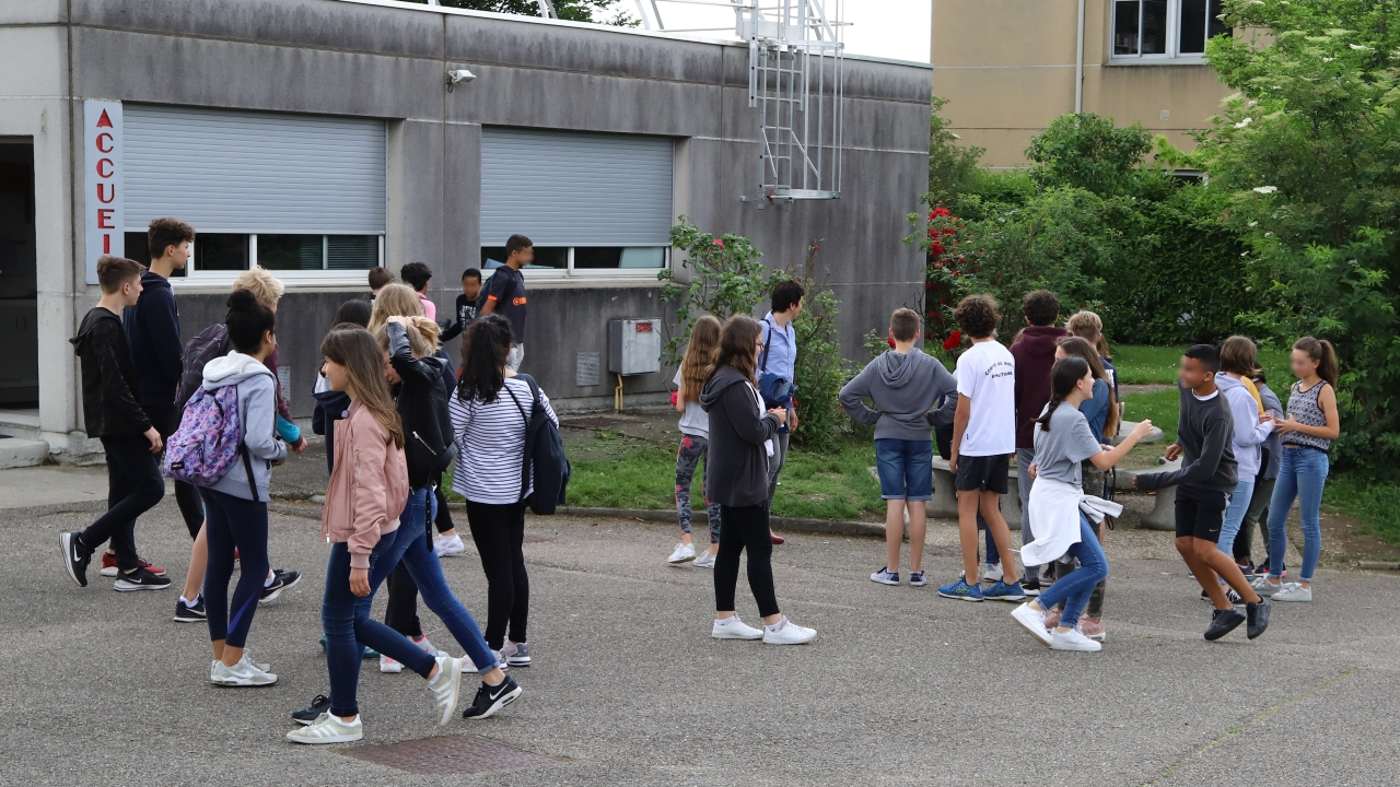 Clermont-Ferrand : un professeur du collège Jeanne-d’Arc violemment frappé par l’un de ses élèves
