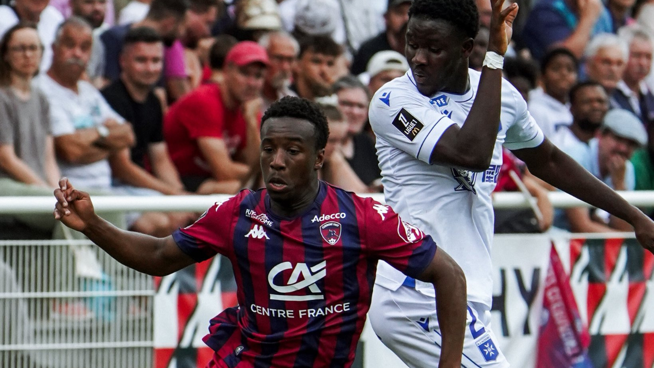 "Contre un club de Ligue 1, on a quand même été capable de proposer des choses intéressantes" : Sébastien Mazeyrat satisfait malgré la défaite de Clermont face à Auxerre