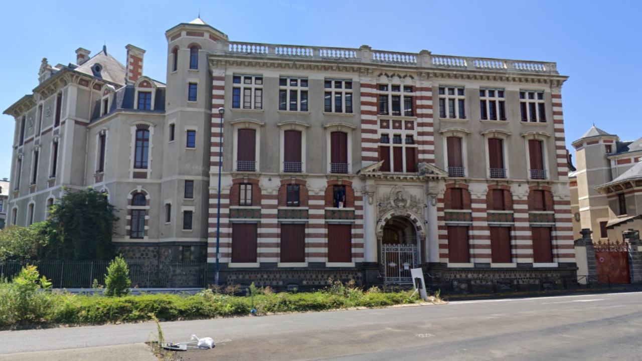 Dans ce collège de Clermont-Ferrand, les professeurs en grève après une violente agression