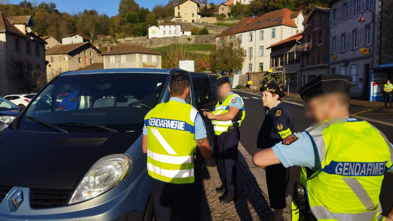 Dans le Puy-de-Dôme, près de 1.200 infractions relevées en une semaine par les autorités Dans le Puy-de-Dôme, près de 1.200 infractions relevées en une semaine par les autorités