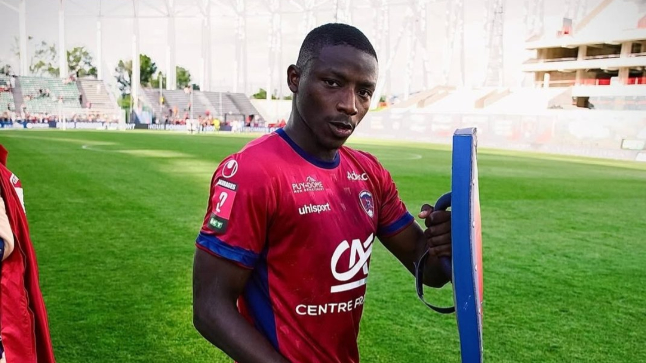 Football : un cadre du Clermont Foot refuse de prolonger et quitte le club