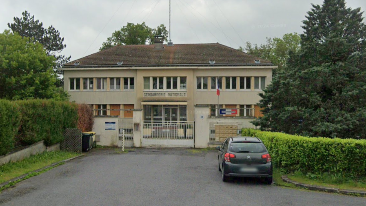 La gendarmerie d'Ambert prise pour cible par des tirs de mortiers d'artifice