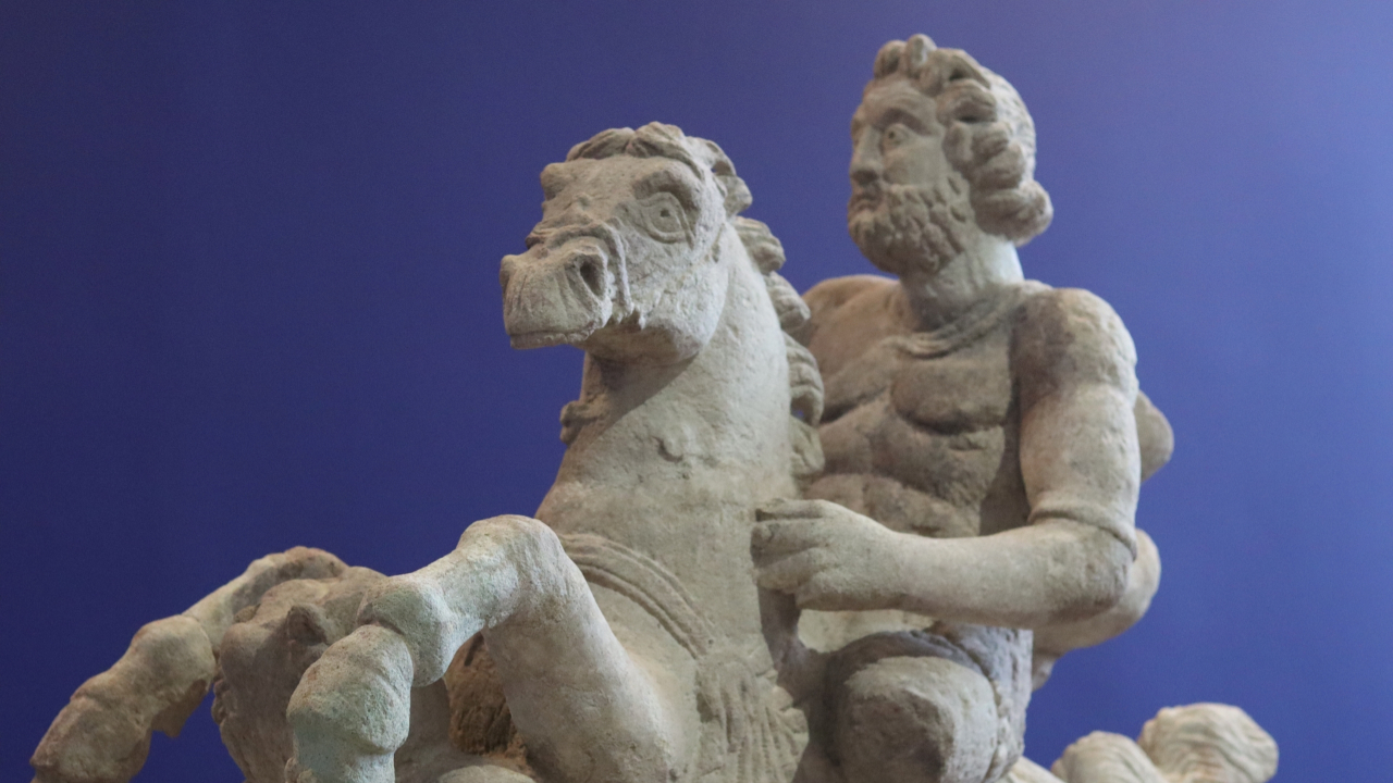 Le Musée Bargoin de Clermont-Ferrand dévoile la restauration d'une statue gallo-romaine unique Le Musée Bargoin de Clermont-Ferrand dévoile la restauration d'une statue gallo-romaine unique