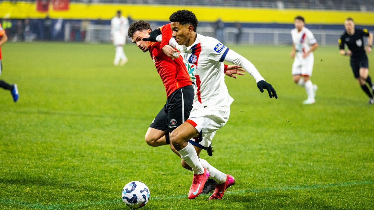 Malgré la défaite face au PSG, le coach du FC Espaly est "très fier" de ses joueurs Malgré la défaite face au PSG, le coach du FC Espaly est "très fier" de ses joueurs