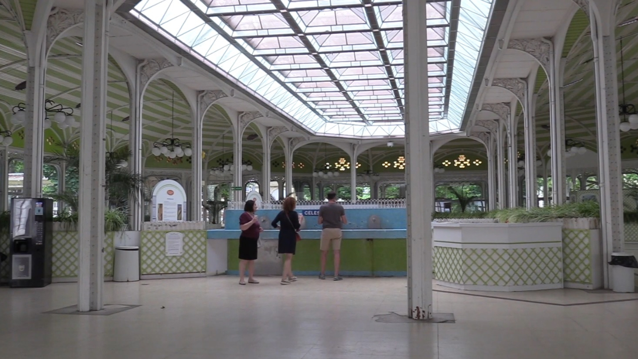 Manque de personnel, soins reportés... Les curistes s'agacent à Vichy Manque de personnel, soins reportés... Les curistes s'agacent à Vichy