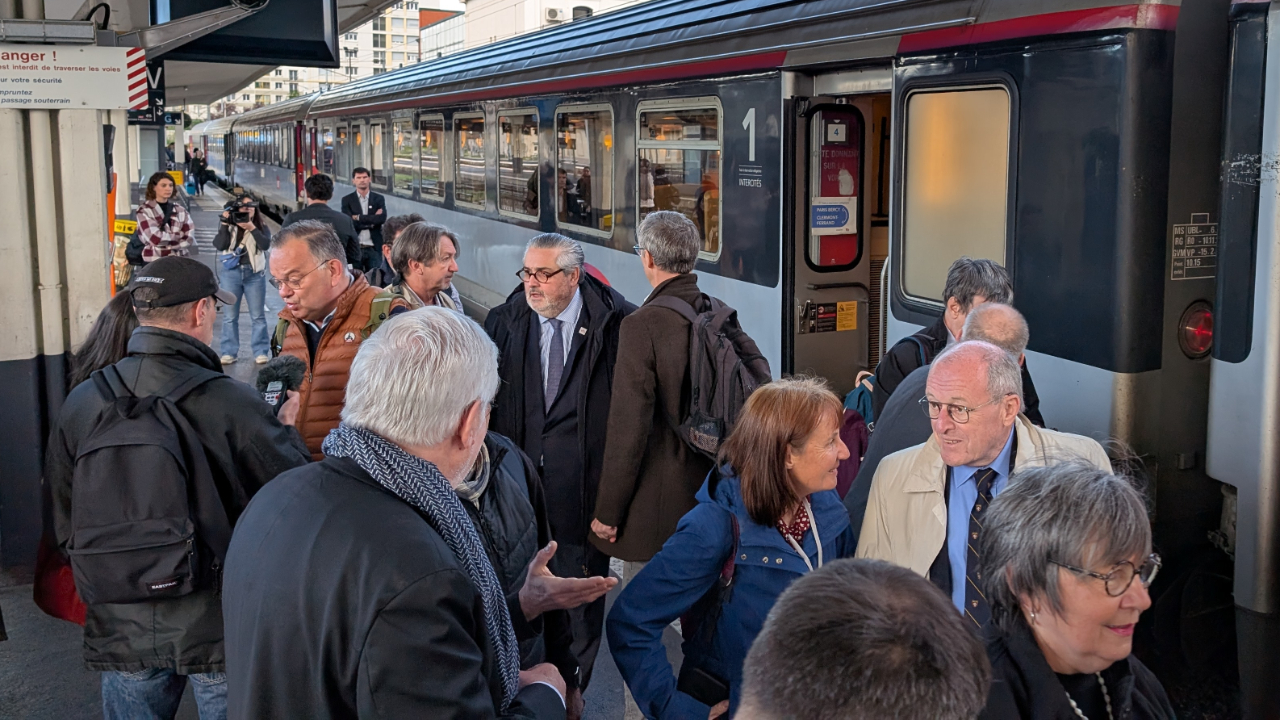 "Mettre la pression sur l'État" : face au déclin du train Clermont-Paris, une délégation reçue par le gouvernement