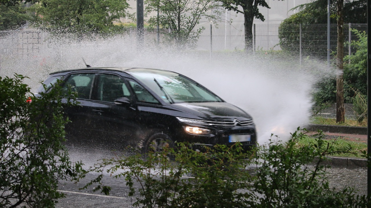 Orages et fortes rafales de vent à Clermont-Ferrand