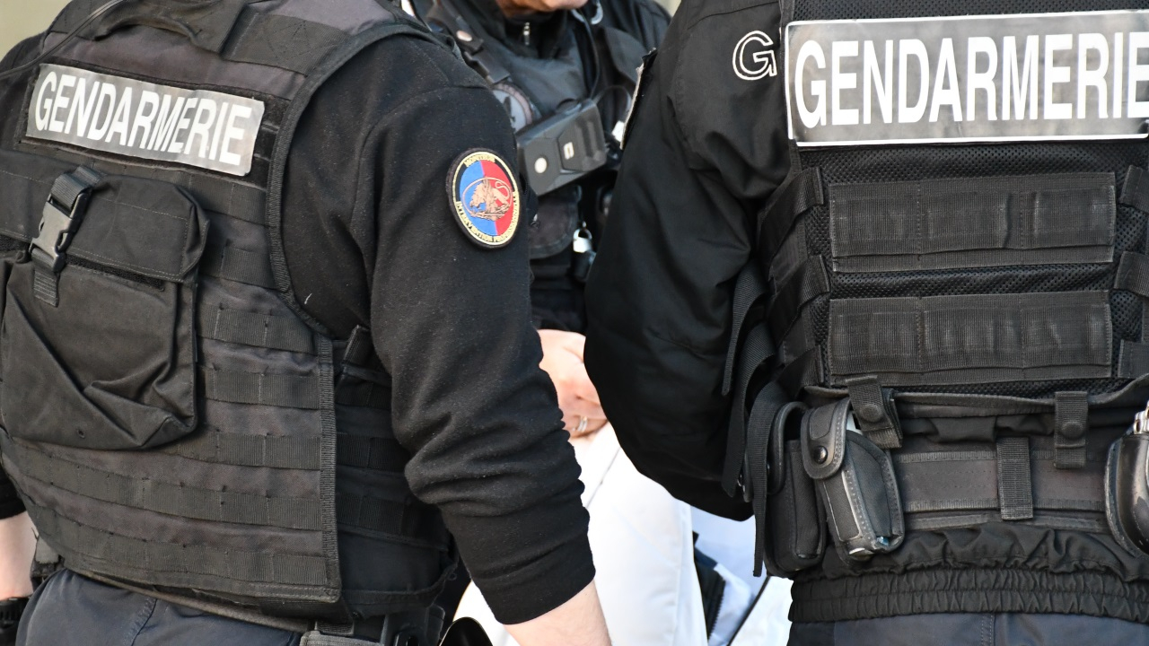 Puy-de-Dôme : un réseau de trafic de drogue démantelé à Issoire et Brassac-les-Mines Puy-de-Dôme : un réseau de trafic de drogue démantelé à Issoire et Brassac-les-Mines