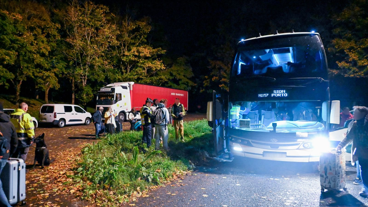 Puy-de-Dôme : l'autoroute A89 fermée pour une opération anti-drogue