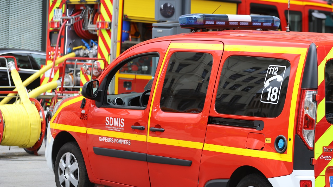 Puy-de-Dôme : une automobiliste coincée dans sa voiture accidentée