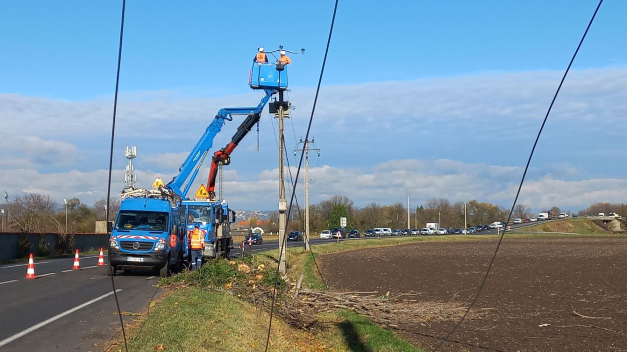Tempête Caetano : 12 000 foyers toujours privé d'électricité en Auvergne Tempête Caetano : 12 000 foyers toujours privé d'électricité en Auvergne