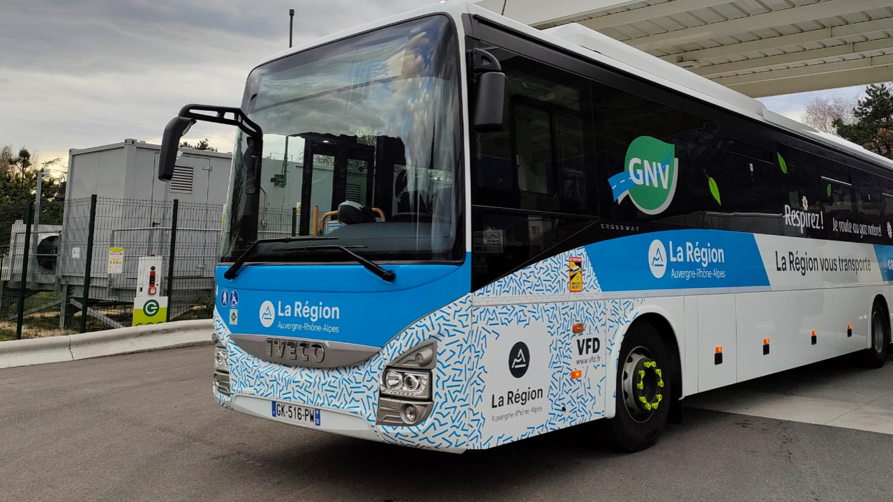 Tests de dépistage de stupéfiants : la Région Auvergne-Rhône-Alpes intensifie les contrôles des chauffeurs de cars Tests de dépistage de stupéfiants : la Région Auvergne-Rhône-Alpes intensifie les contrôles des chauffeurs de cars