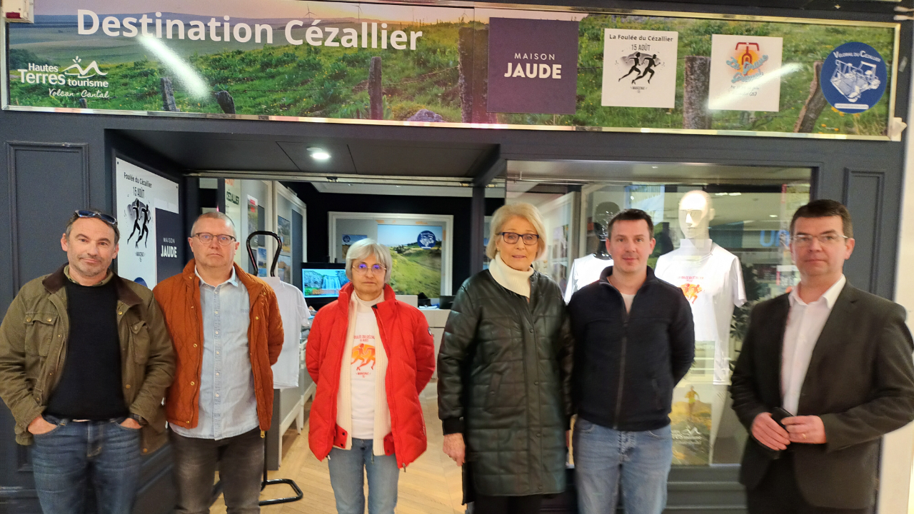 Tourisme - Un pop-up store "Destination Cézallier" au Centre Jaude de Clermont-Fd (63) ! Tourisme - Un pop-up store "Destination Cézallier" au Centre Jaude de Clermont-Fd (63) !