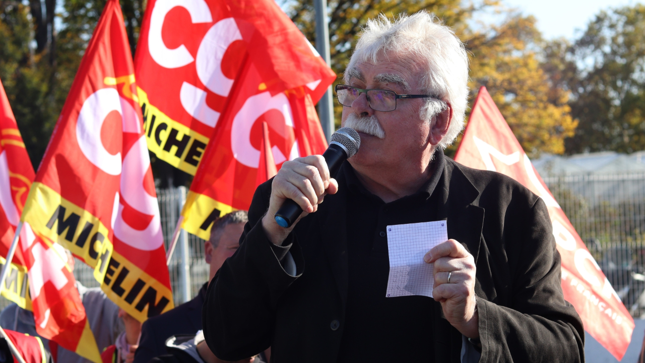 "Un pilier du Parlement" : les députés réagissent au départ d'André Chassaigne, prévu à la fin du mois