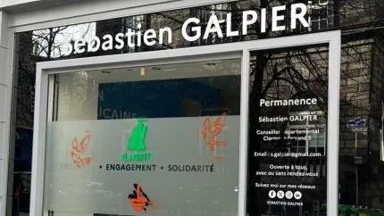 Clermont-Ferrand : la permanence électorale de Sébastien Galpier (LR) dégradée par des tags