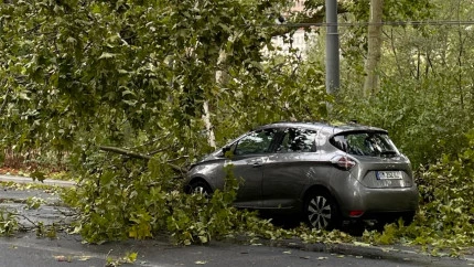 Orages dans le Puy-de-D&ocirc;me : 28 interventions, des toitures endommag&eacute;es pr&egrave;s de Thiers